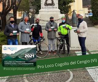 Potrebbe essere un'immagine raffigurante 2 persone, persone in piedi, bicicletta, attività all'aperto e il seguente testo "UNPLI PROLOCO Mo D'ITALIA TESSERA del SOCIO 2021 COLLINE del PROSECCO CONEGLIANO VALDOBBIADENE Pro Loco Cogollo del Cengio (VI) #socioprolocovenete"